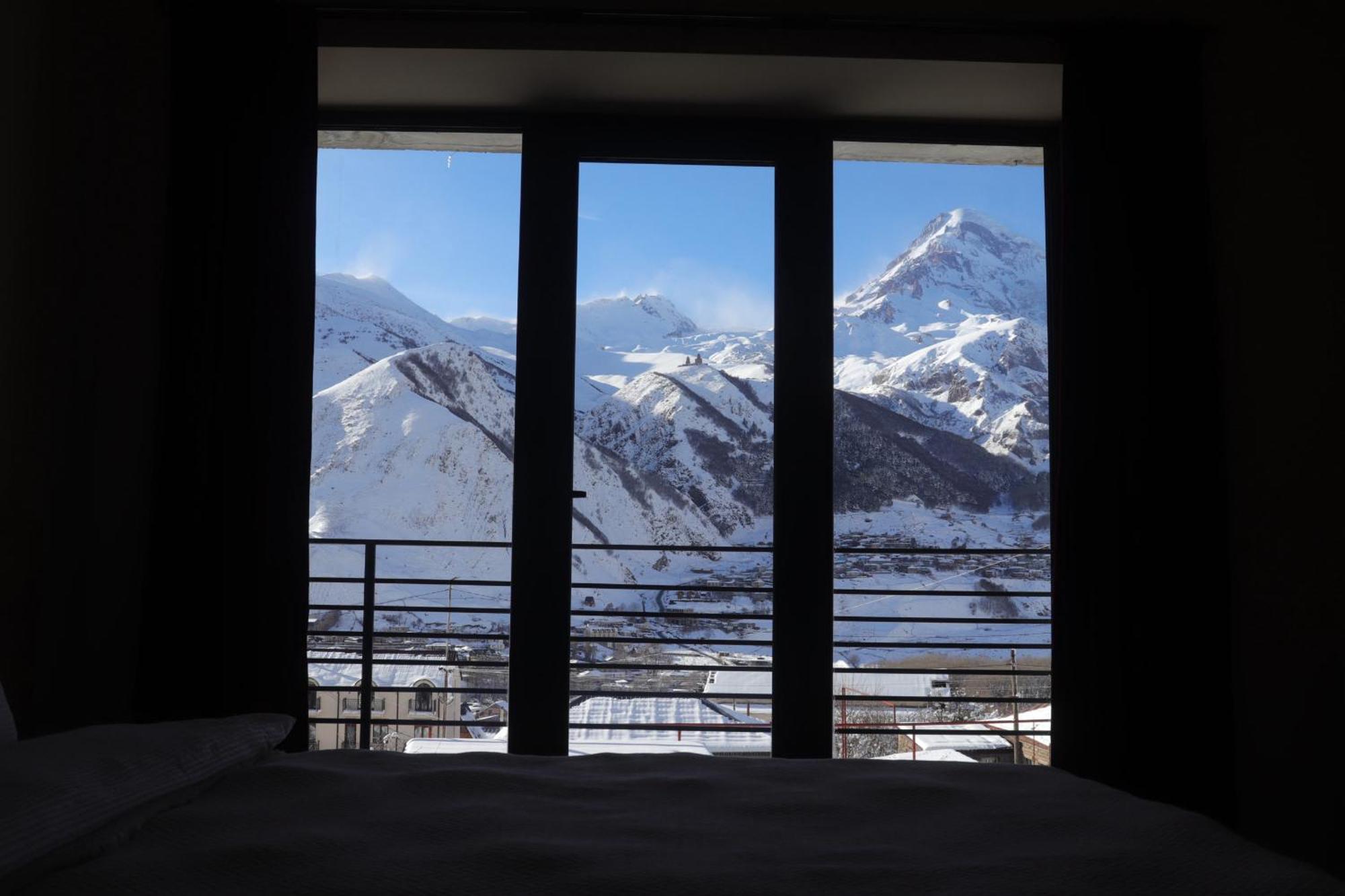 Rooftop Kazbegi Buitenkant foto